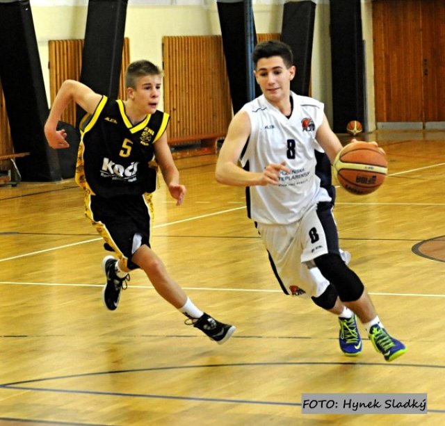 Chyby v poslední čtvrtině nás připravily o vítězství