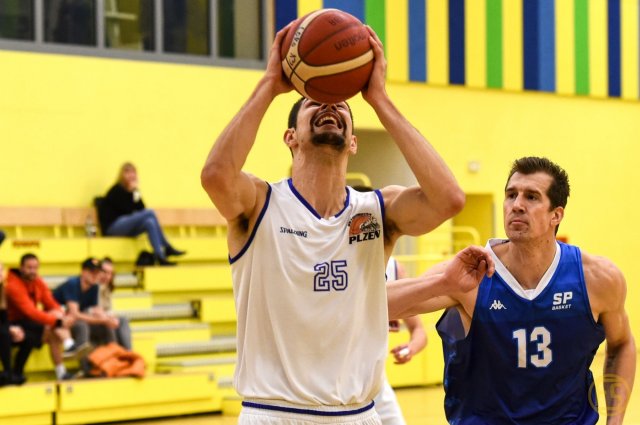 "Áčko" vysoko skolilo SP Basket