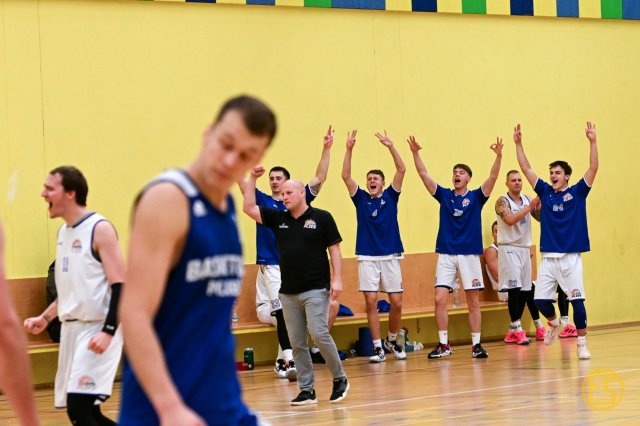 Muži "A" vítězí doma nad Basketbalem Polabí.