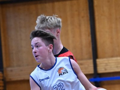 Těžký start pro U15