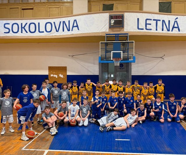 U11 na posledním turnaji NRT v Teplicích.